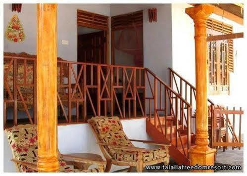Freedom Resort Талалла-Юг Экстерьер фото